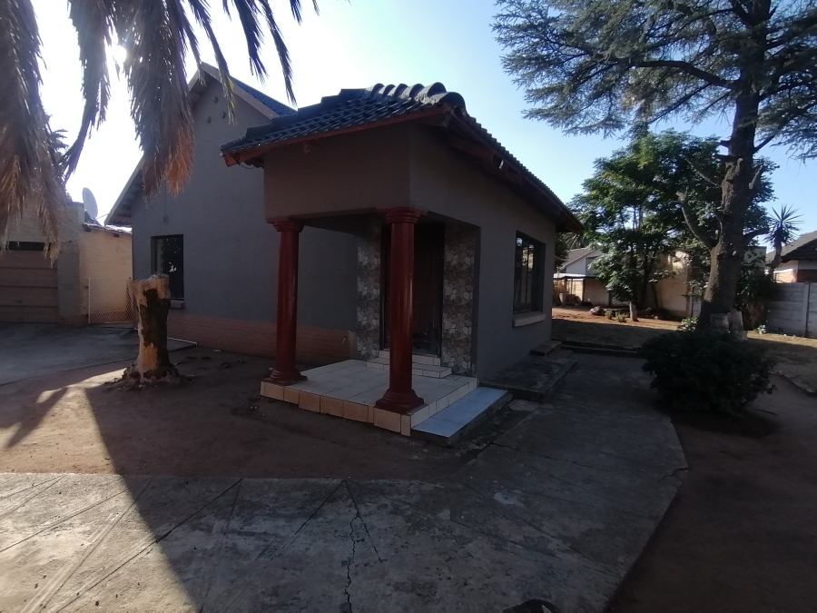 3 Bedroom Property for Sale in Stilfontein North West